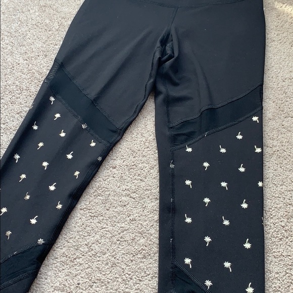 Old navy active workout pants - Picture 1 of 8